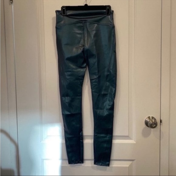 E1 Spanx Faux Leather Liquid Leggings In color Oilslick SZ XS - Picture 7 of 8